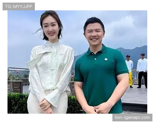 刷到陈一冰机场背那只包,我一个月工资默默退出历史舞台 刷到陈一冰机场背那只包,我一个月工资默默退出历史舞台
